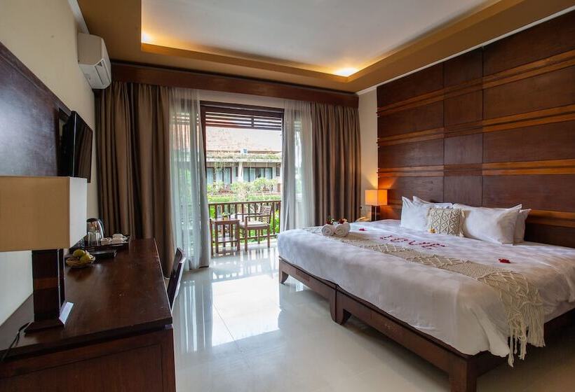 غرفة ديلوكس مطلة على حمام السباحة, Awatara Boutique Resort Ubud