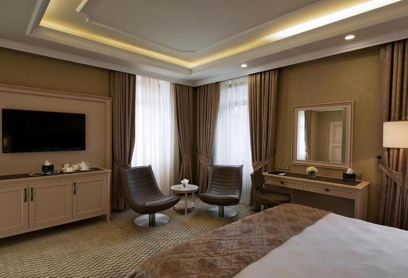 スイート, London 1889