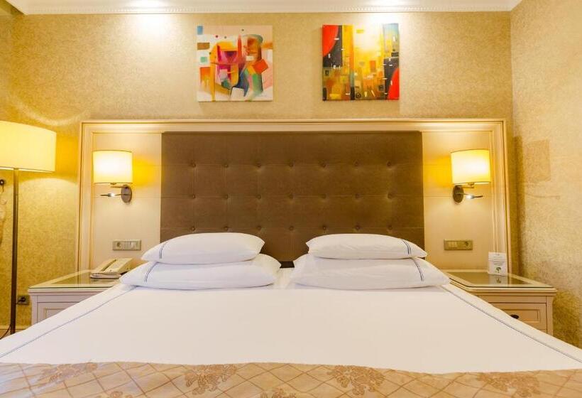 1ベッドルームアパートメントをつなぐ, London 1889