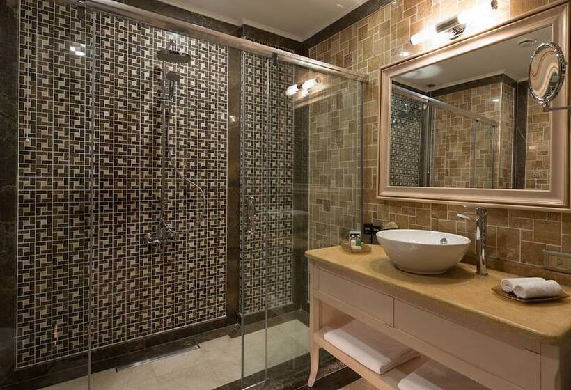 スタンダードルーム, London 1889