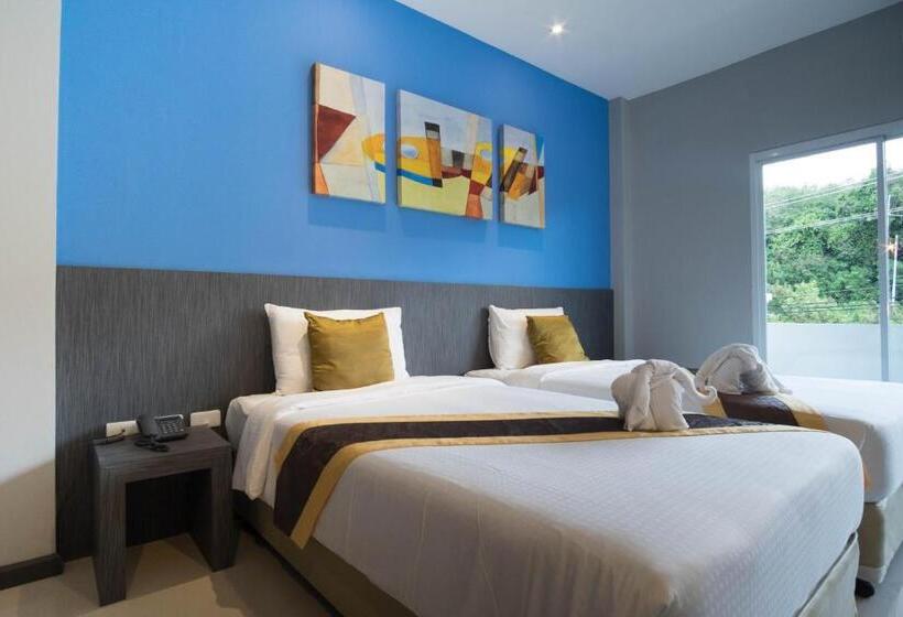 高级三人间, Fx Hotel Pattaya