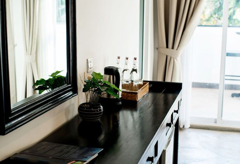 اتاق سوپریور, G&z Urban