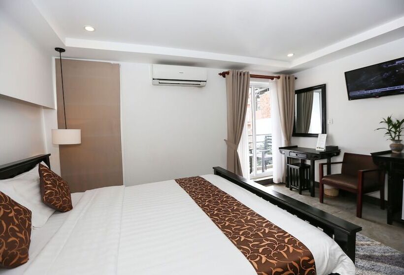 اتاق سوپریور, G&z Urban