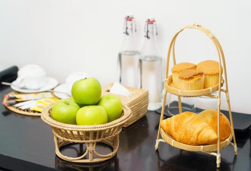 اتاق سوپریور, G&z Urban