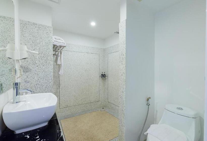 اتاق خانوادگی, G&z Urban