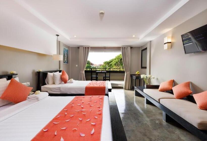 اتاق خانوادگی, G&z Urban