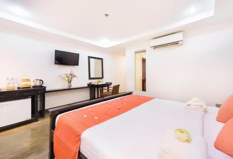 اتاق لوکس با بالکن, G&z Urban