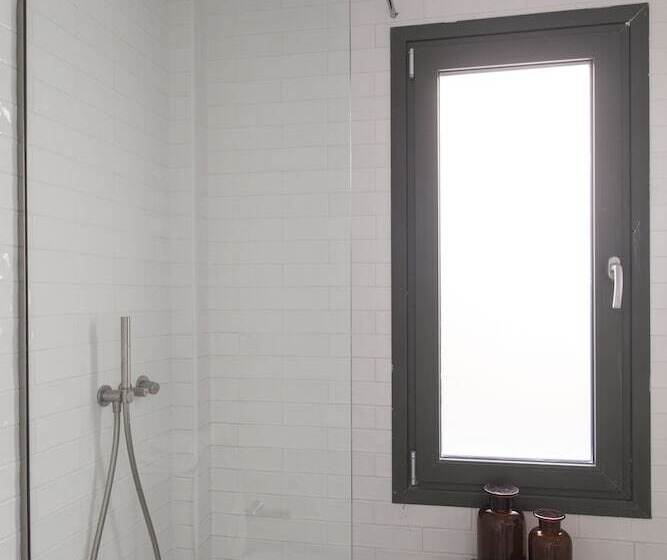 시니어 스위트, Lena Mare Boutique