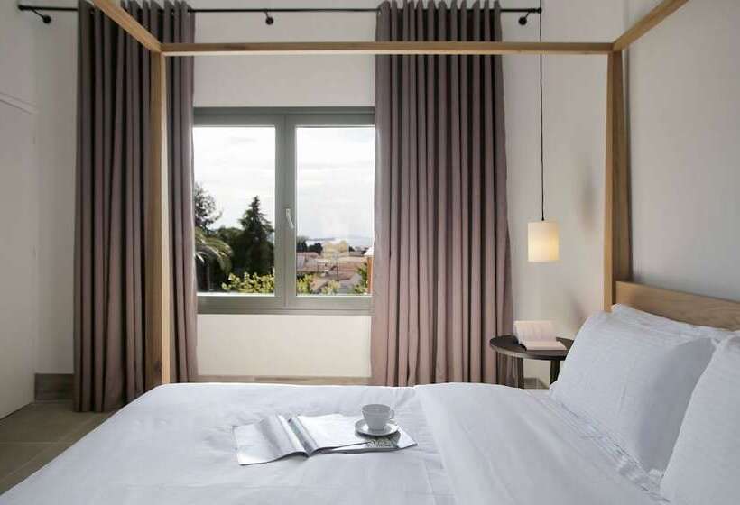 시니어 스위트, Lena Mare Boutique