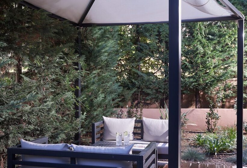 주니어 스위트, Lena Mare Boutique