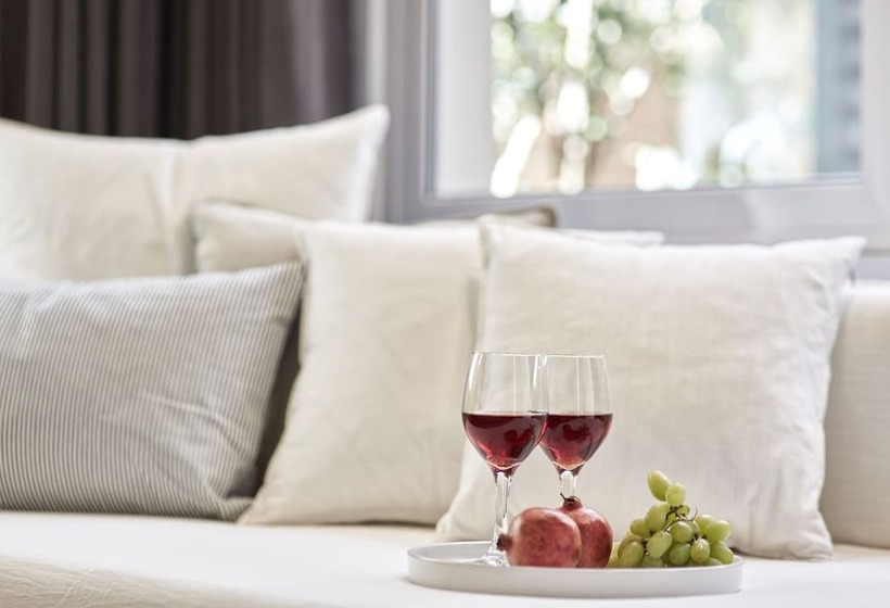 주니어 스위트, Lena Mare Boutique