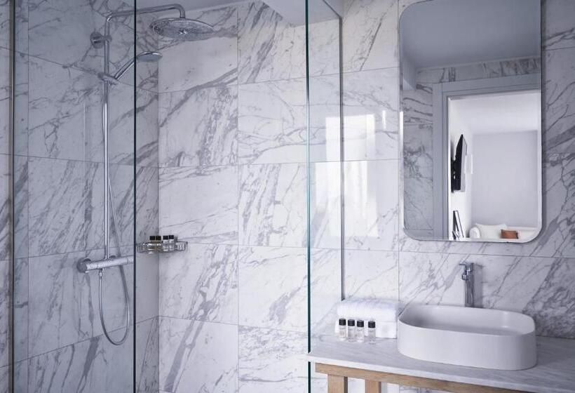 주니어 스위트, Lena Mare Boutique