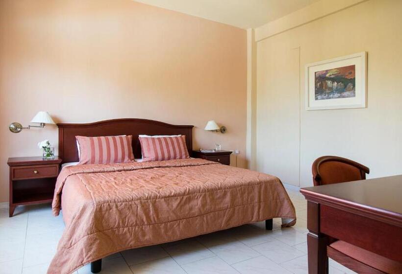 패밀리 룸, Lena Mare Boutique