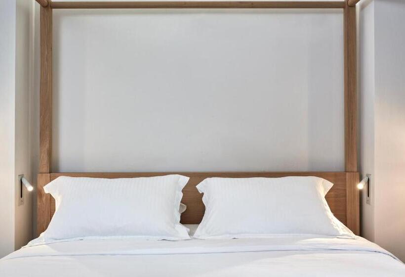 시니어 스위트, Lena Mare Boutique