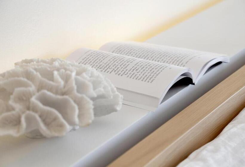 オーシャンビュージュニアスイート, Lena Mare Boutique