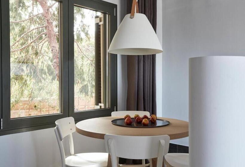 시니어 스위트, Lena Mare Boutique