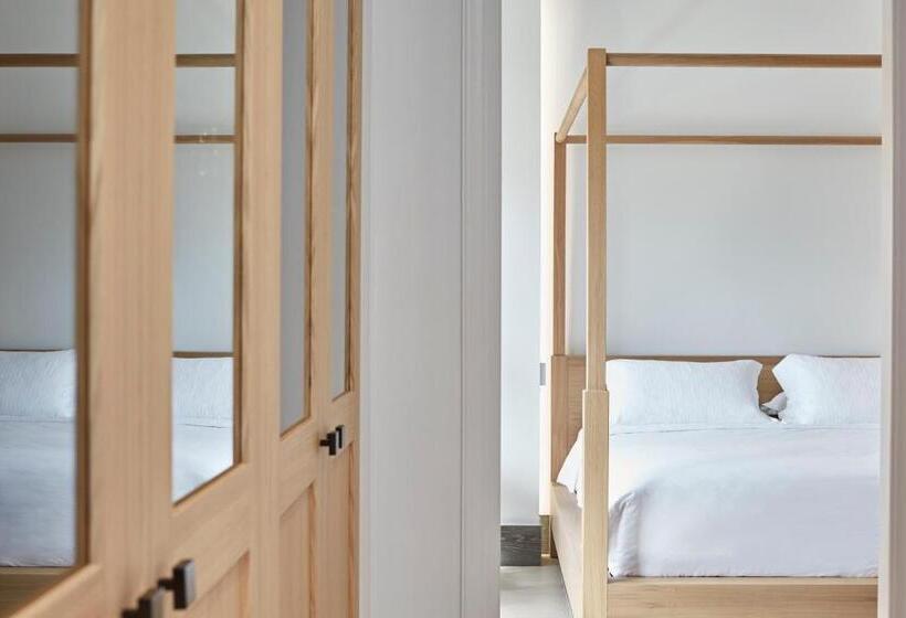 시니어 스위트, Lena Mare Boutique