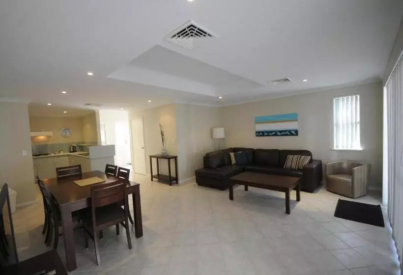 Talo 3 Makuuhuonetta, Mandurah Quay Resort