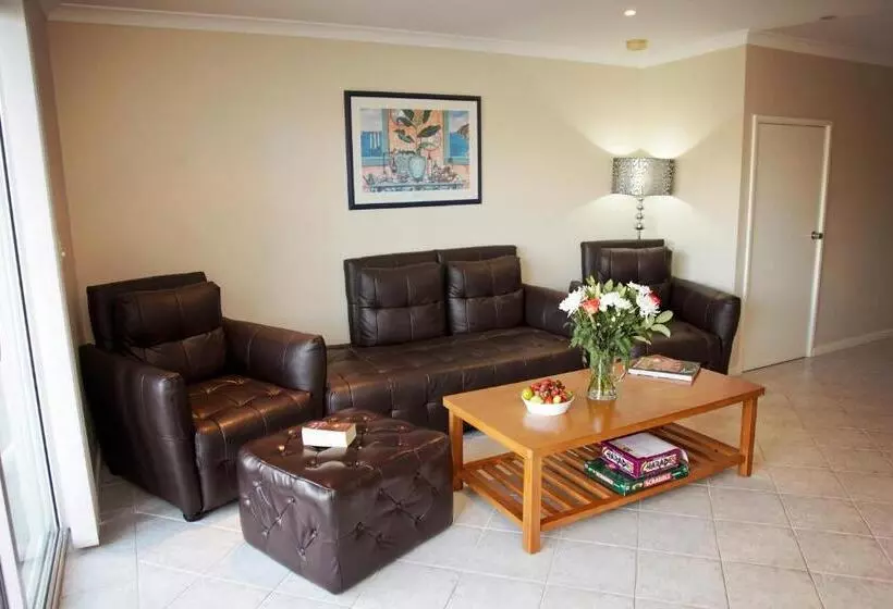 Villa 2 Makuuhuonetta Poreallas, Mandurah Quay Resort