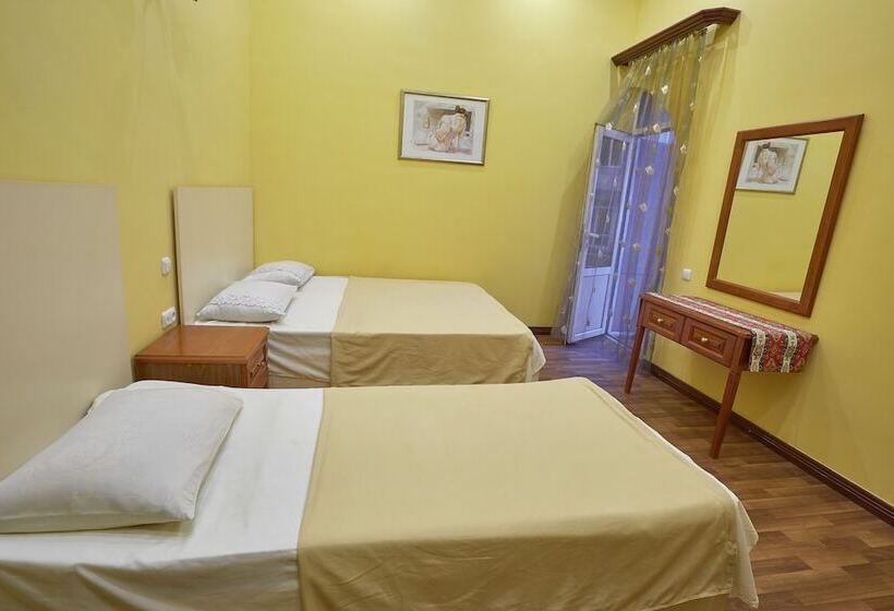 이코노미 룸, New Bella