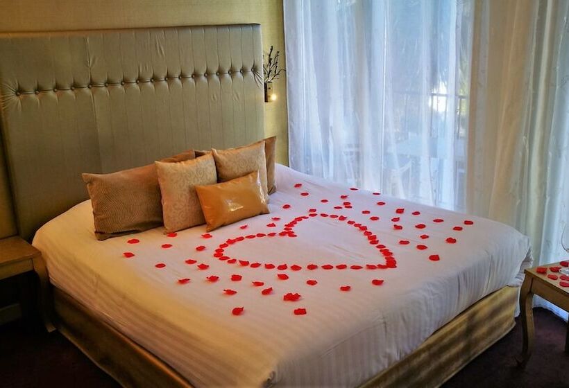 غرفة سوبيريور مزودة بشرفة, Nyx Hôtel Indépendant