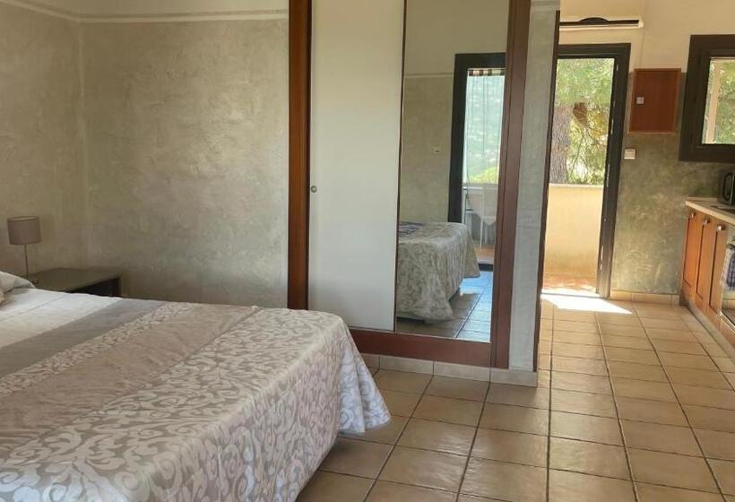 Студия Стандарт Вид на Море, Résidence & Hôtel Aria Marina