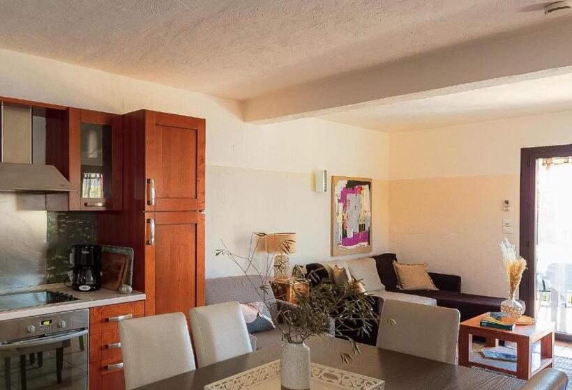 Апартаменты 2 Спальни Вид на Море, Résidence & Hôtel Aria Marina