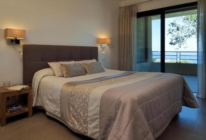 2 Bedrooms Suite Sea View, Résidence & Hôtel Aria Marina