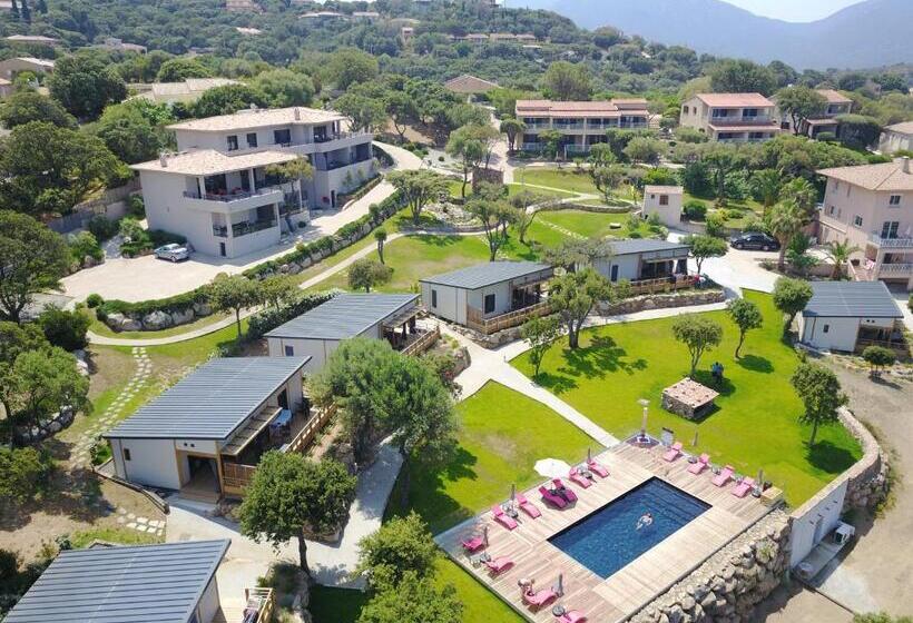 2 Bedrooms Suite Sea View, Résidence & Hôtel Aria Marina