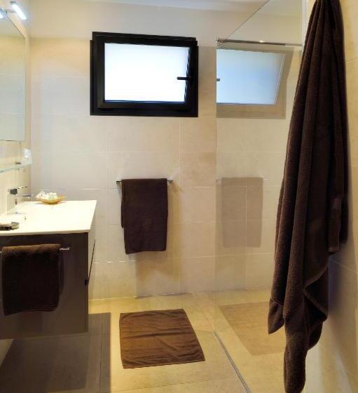 2 Bedroom Comfort Suite Sea View, Résidence & Hôtel Aria Marina