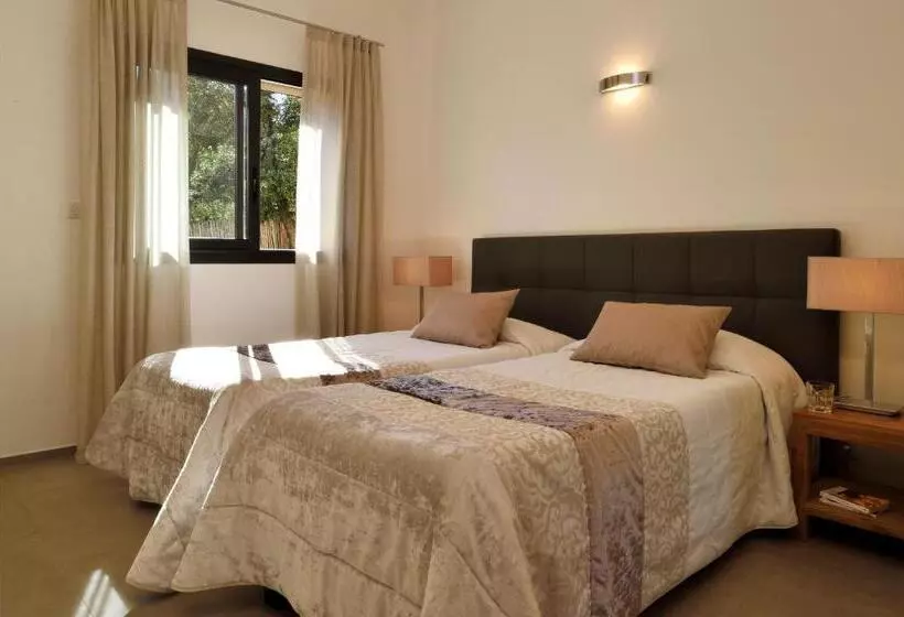 2 Bedroom Comfort Suite Sea View, Résidence & Hôtel Aria Marina
