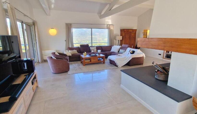 デラックススイートの３ベッドルーム, Résidence & Hôtel Aria Marina