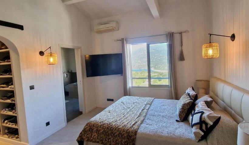 Люкс Deluxe 3 Спальни, Résidence & Hôtel Aria Marina