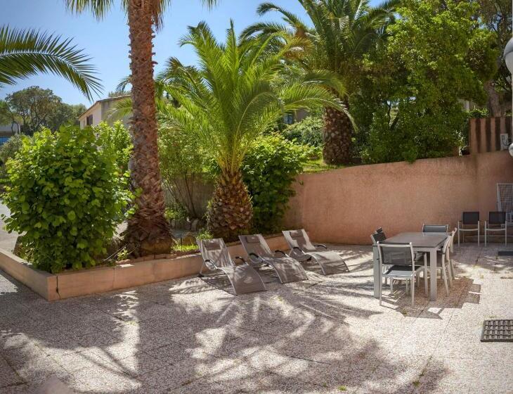 Superior 2-bedroom flat with sea view, Résidence & Hôtel Aria Marina