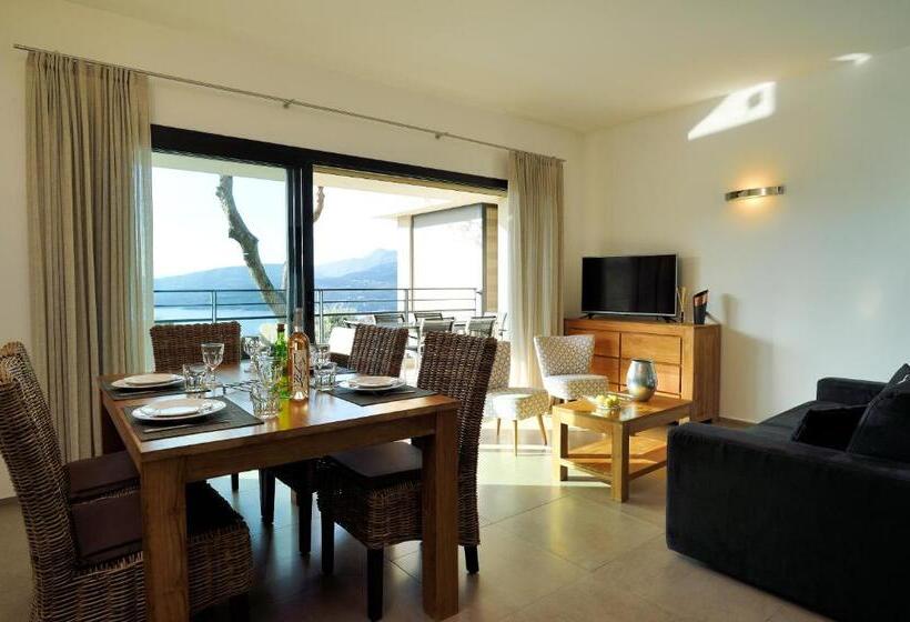 2 Bedroom Comfort Suite Sea View, Résidence & Hôtel Aria Marina