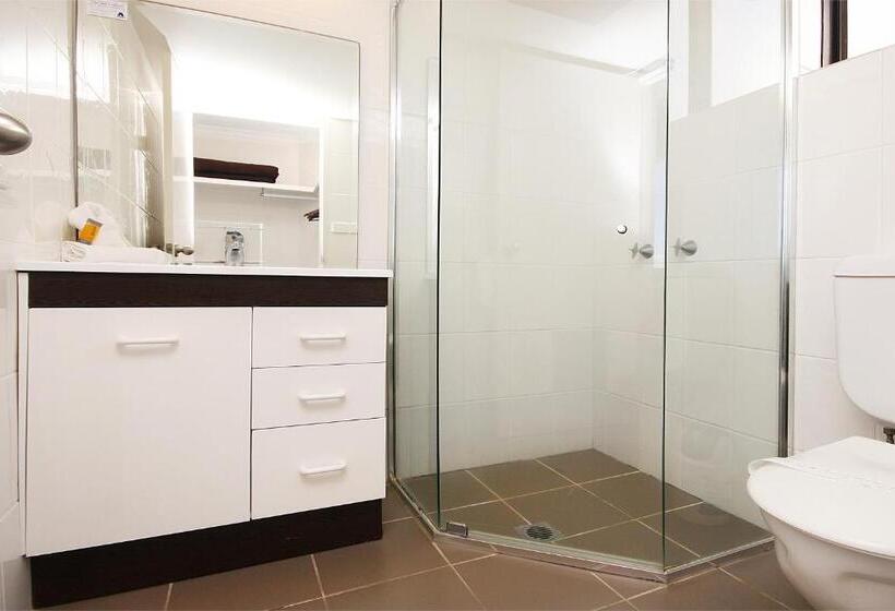 Апартаменты 2 Спальни Вид на Море, Spindrift On The Beach Absolute Beachfront