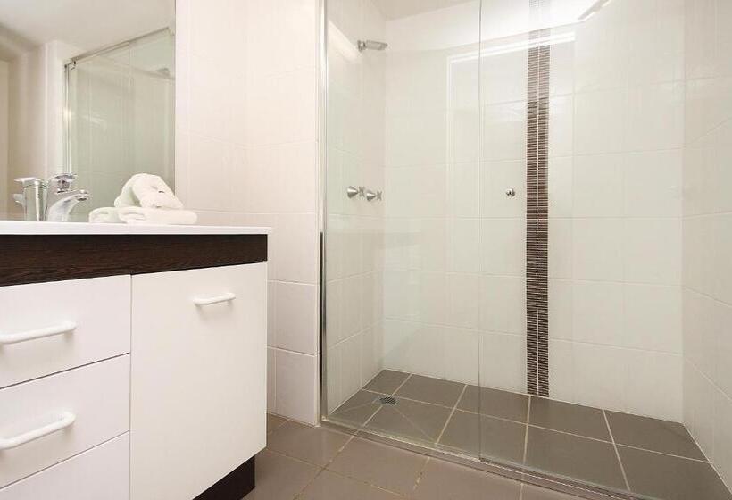 Апартаменты 2 Спальни Вид на Море, Spindrift On The Beach Absolute Beachfront