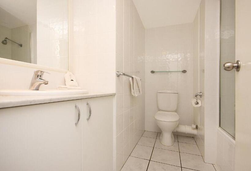 Апартаменты 2 Спальни Вид на Море, Spindrift On The Beach Absolute Beachfront