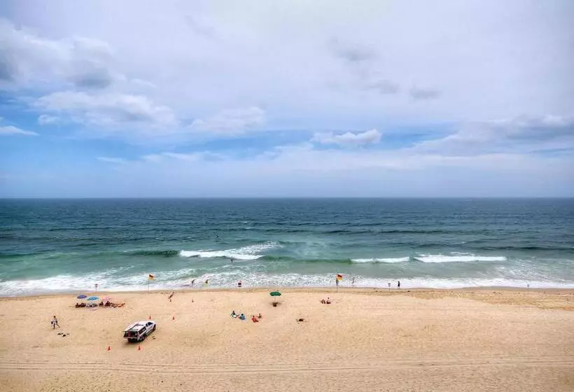 ３ベッドルームアパートメント, Spindrift On The Beach   Absolute Beachfront