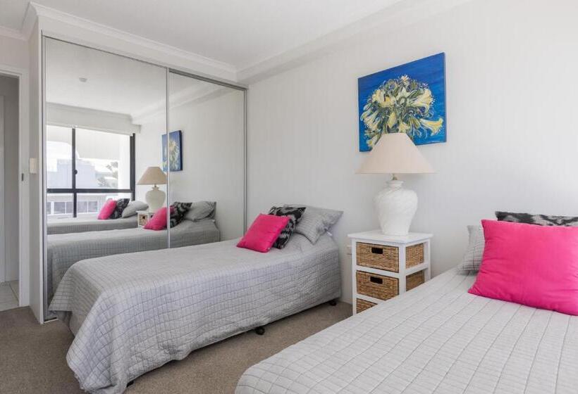 Апартаменты 3 Спальни Вид на Море, Spindrift On The Beach Absolute Beachfront