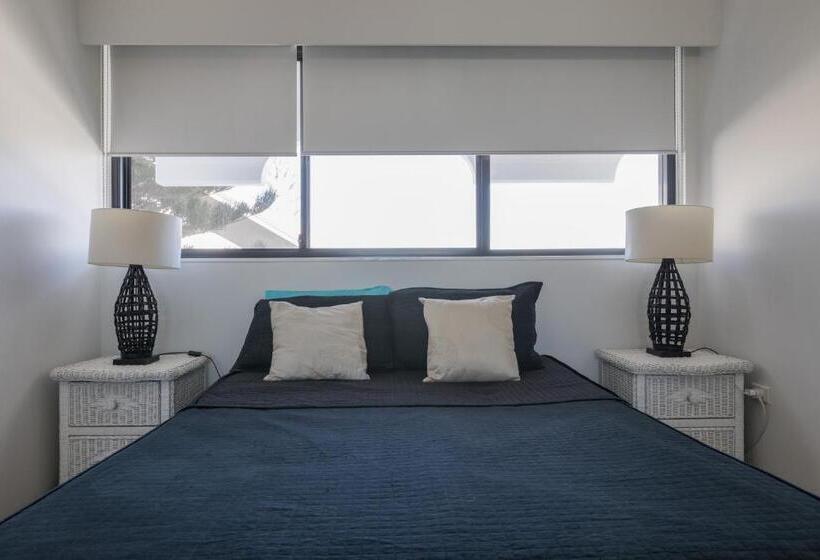 Апартаменты 3 Спальни Вид на Море, Spindrift On The Beach Absolute Beachfront