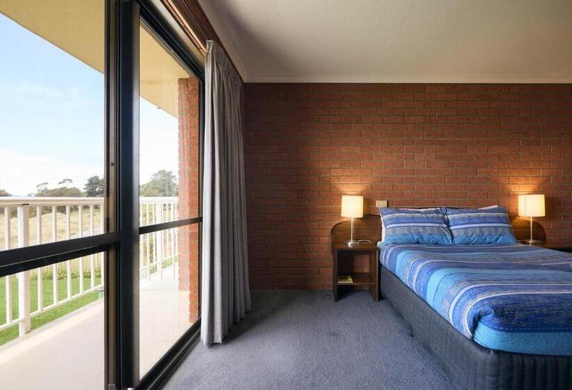 اتاق خانوادگی, The Waterloo