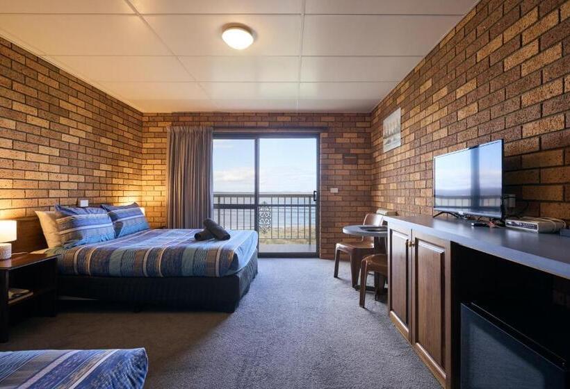 اتاق خانوادگی, The Waterloo