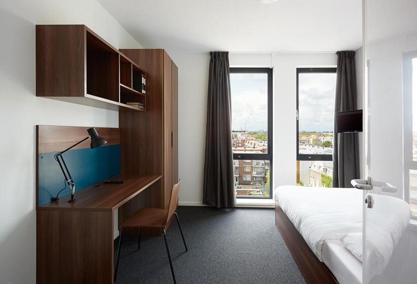 标准间, The Social Hub The Hague