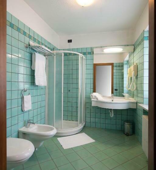 חדר סטנדרט, Tourist