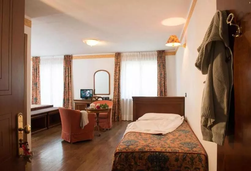اتاق استاندارد چهار تخته, Tourist
