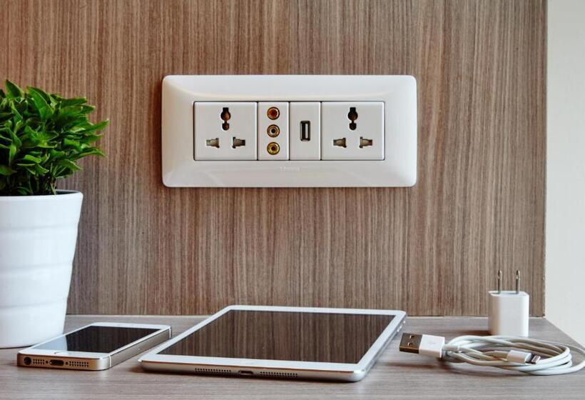 اتاق لوکس خانوادگی, Travelodge Pattaya