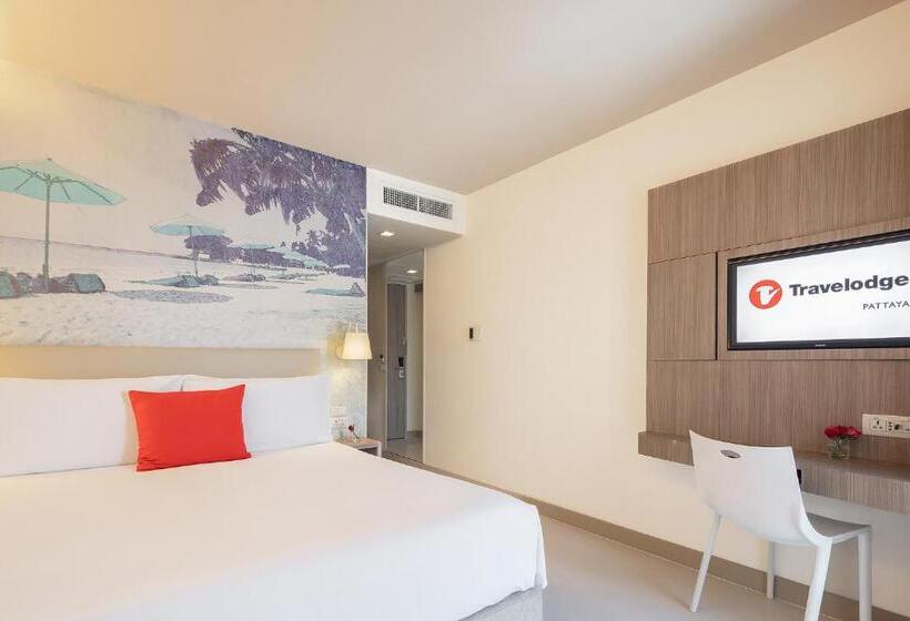 اتاق استاندارد سه نفره, Travelodge Pattaya