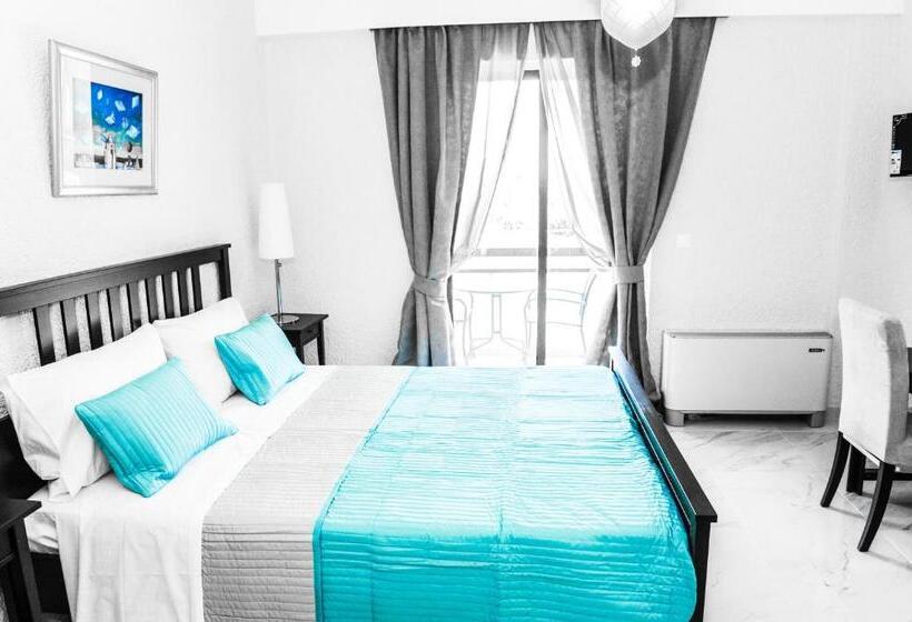 غرفة عائلية, Valentino