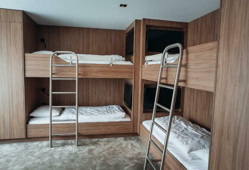 חדר משפחתי, Van Der Valk Spier Dwingeloo